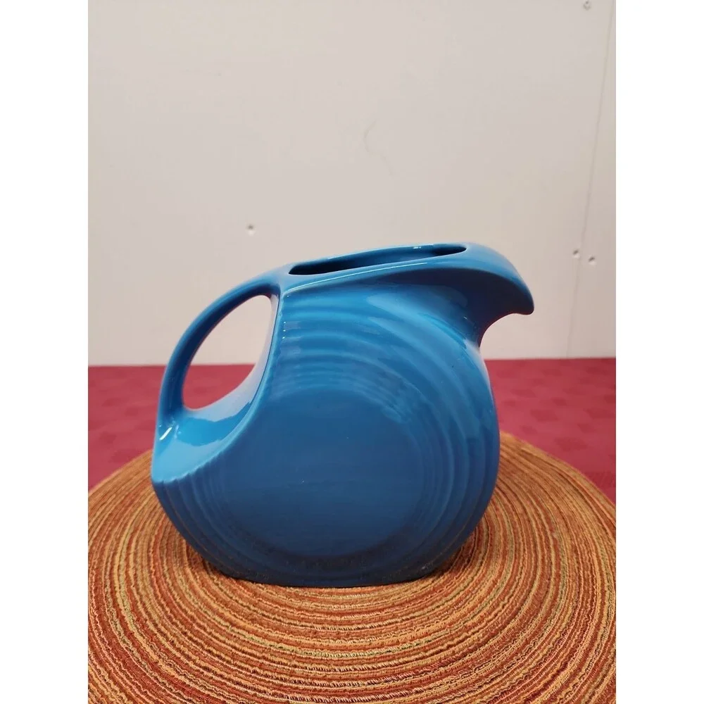 Fiesta Peacock Large Disc Pitcher 67 Oz Homer Laughlin Retired Made In The USA